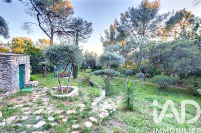 Maison - 122 m² - 7 pièces