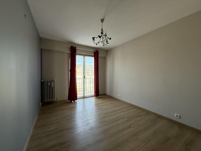 Appartement - 85 m² - 3 pièces