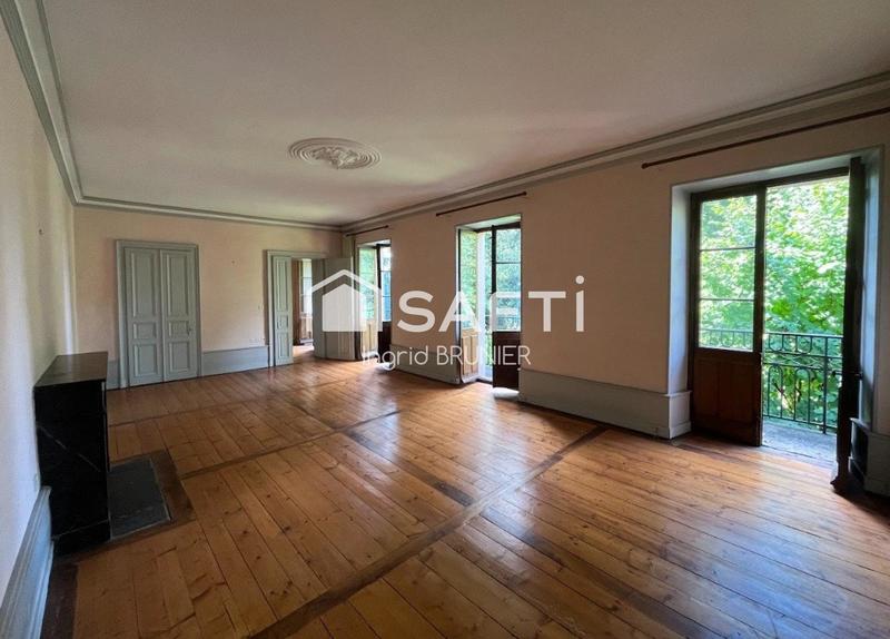 Maison de maîtres - 428 m² - 10 pièces