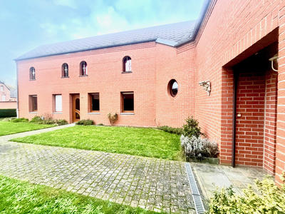 Maison - 190 m² - 7 pièces