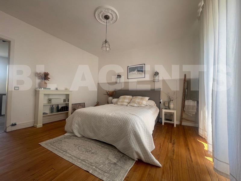 Maison bourgeoise - 166 m² - 7 pièces