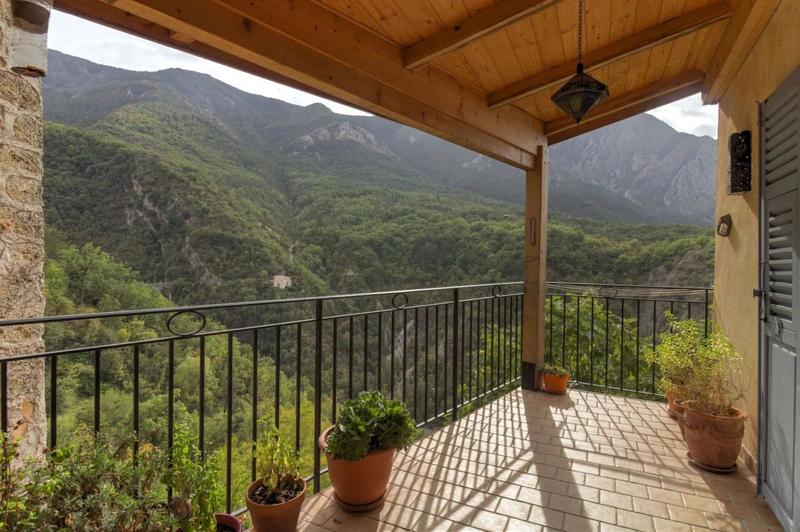 Maison de village - 104 m² - 4 pièces