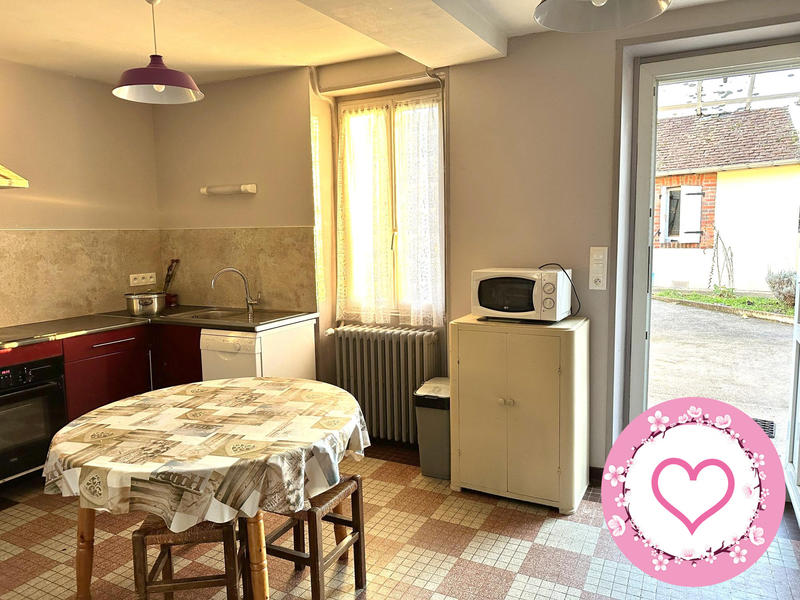 Maison - 80 m² - 4 pièces