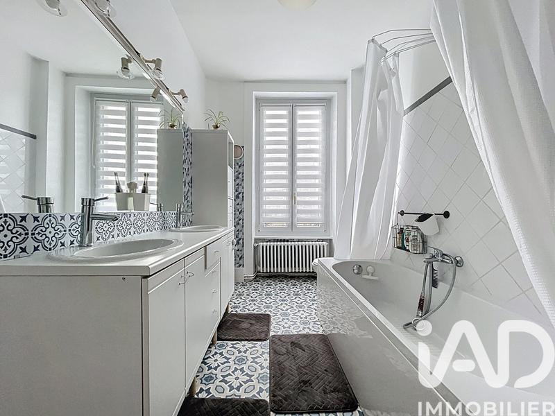 Maison de ville - 224 m² - 9 pièces