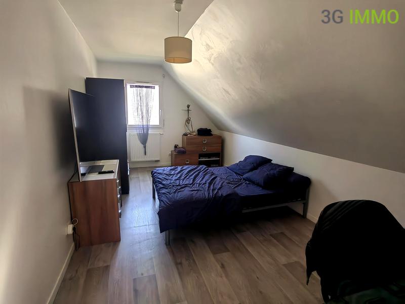 Maison traditionnelle - 159 m² - 6 pièces