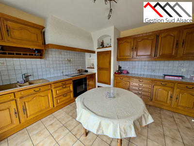 Maison traditionnelle - 103 m² - 5 pièces