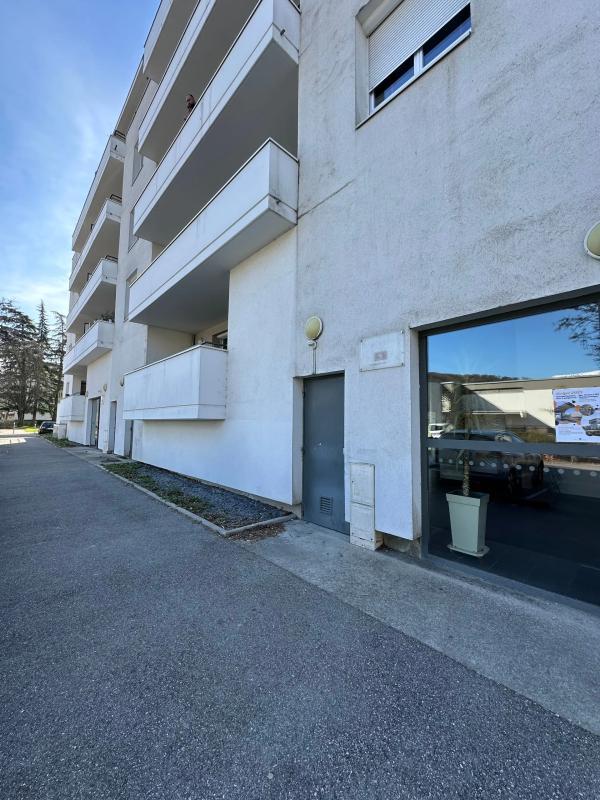 Appartement - 77 m² - 4 pièces