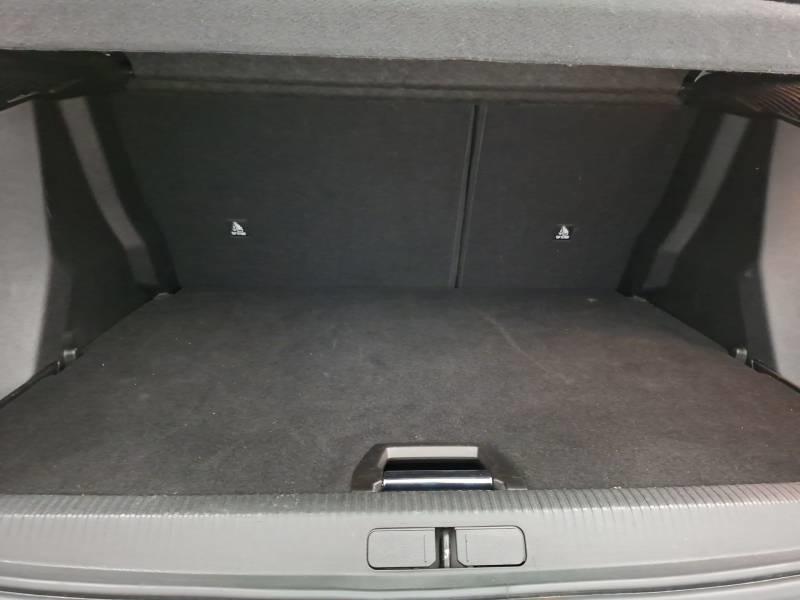 Peugeot 2008 Hybrid 136 e-Dcs6 Gt