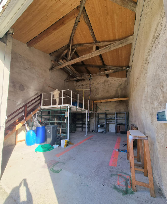 Maison - 292 m² - 10 pièces