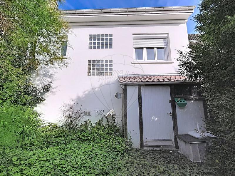 Maison - 130 m² - 7 pièces