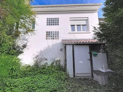 Maison - 130 m² - 7 pièces