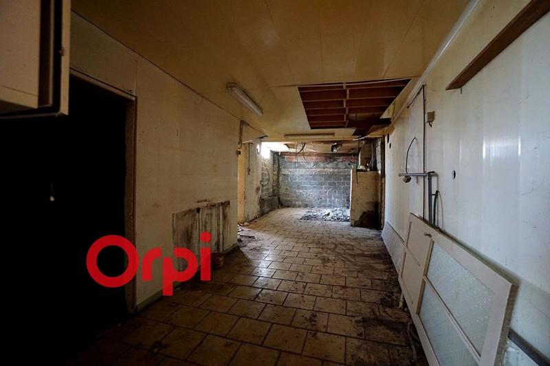 Immeuble - 230 m² - 6 pièces