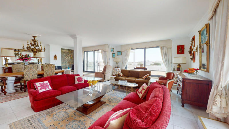 Appartement - 135 m² - 3 pièces