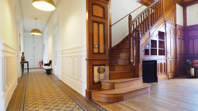 Appartement - 371 m² - 11 pièces