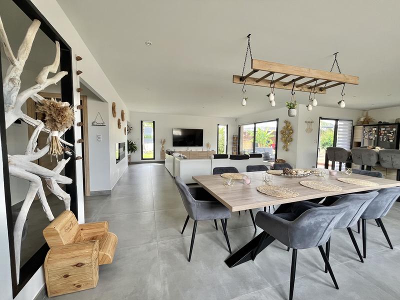 Villa - 169 m² - 5 pièces