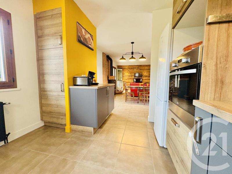 Maison - 96 m² - 5 pièces