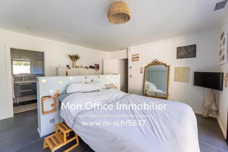 Maison - 180 m² - 5 pièces