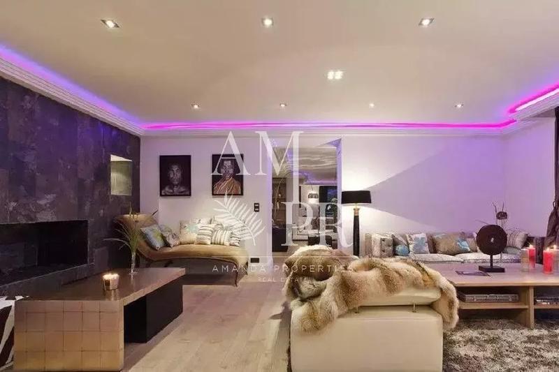 Villa - 600 m² - 8 pièces