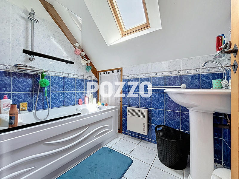 Maison - 131 m² - 8 pièces