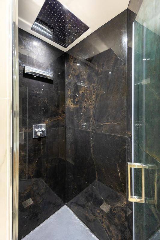 Appartement bourgeois - 118 m² - 4 pièces