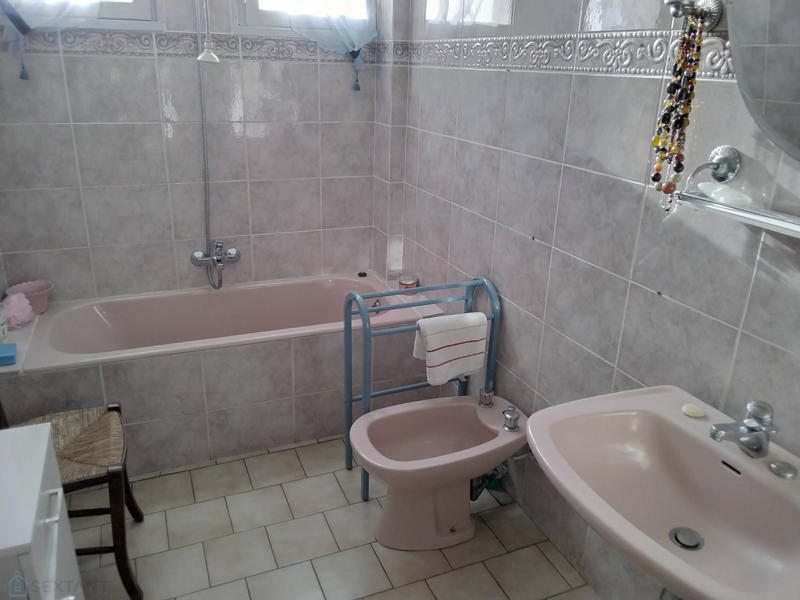 Maison - 168 m² - 9 pièces