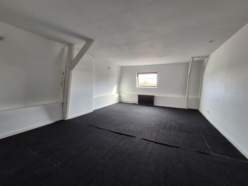 Maison - 195 m² - 8 pièces