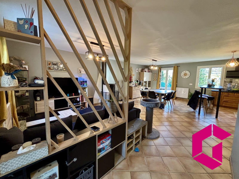 Maison - 89 m² - 4 pièces