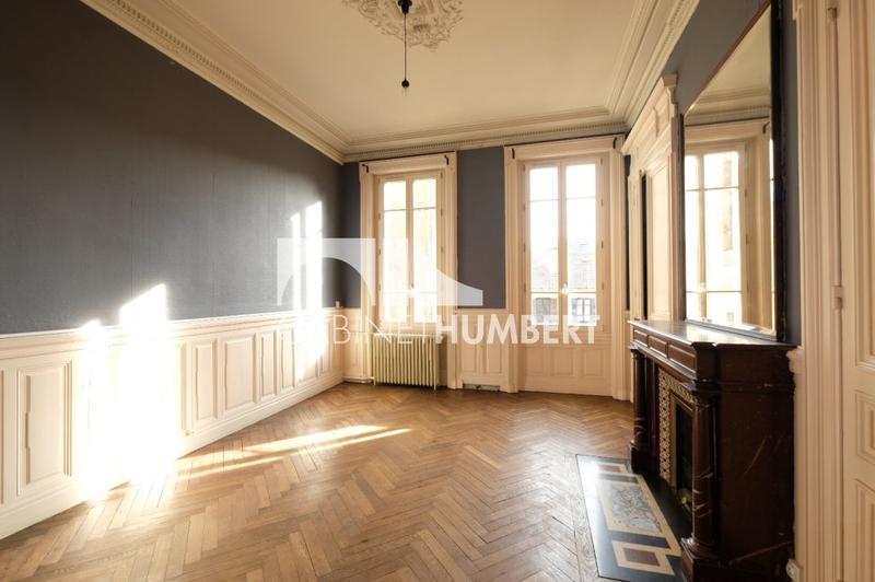 Appartement - 129 m² - 3 pièces
