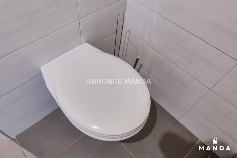 Chambre - 10 m² - 7 pièces