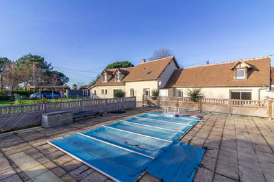 Maison - 196 m² - 7 pièces