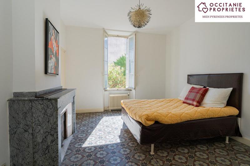 Maison de village - 282 m² - 8 pièces