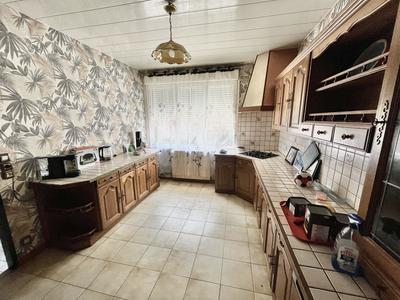 Immeuble - 260 m² - 15 pièces