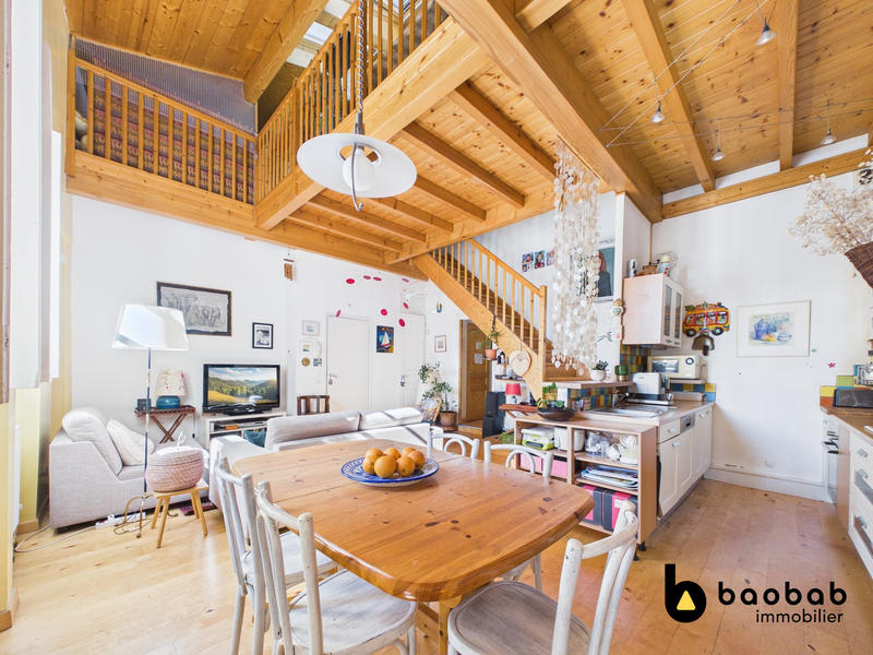 Appartement - 136 m² - 5 pièces