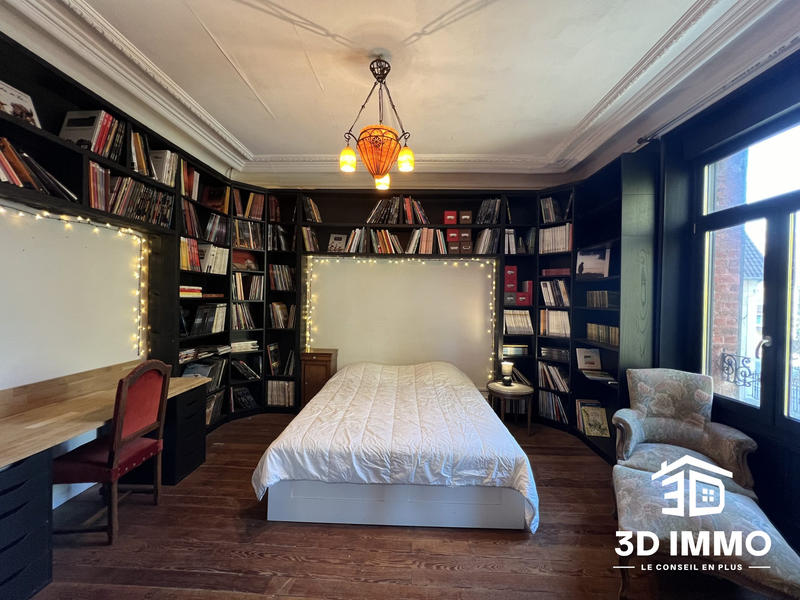 Maison - 325 m² - 14 pièces