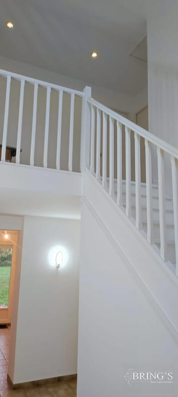 Maison - 225 m² - 9 pièces