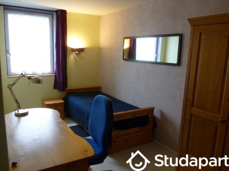 Chambre - 10 m² - 1 pièce