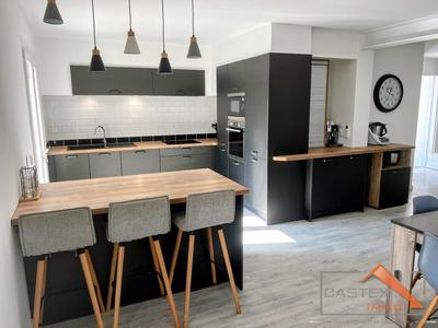 Maison - 179 m² - 6 pièces