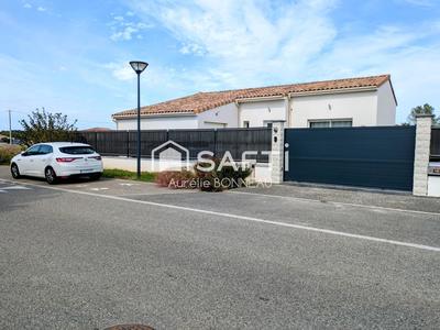 Maison - 93 m² - 4 pièces