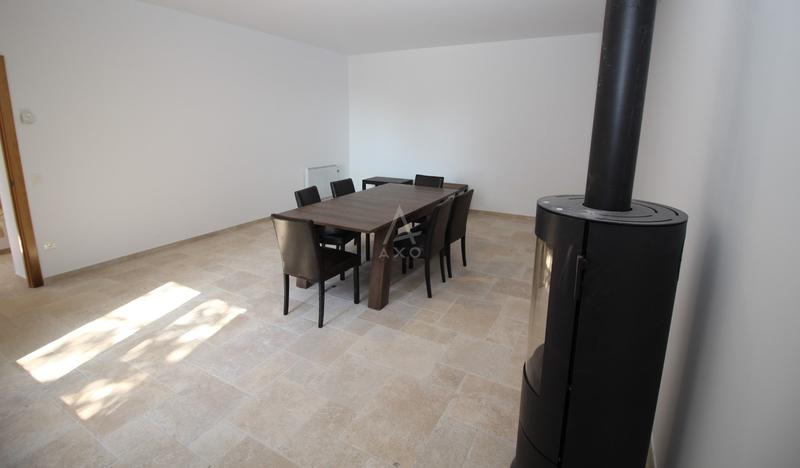Propriété - 255 m² - 10 pièces
