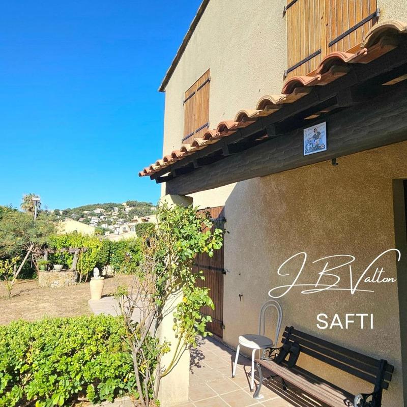 Maison - 100 m² - 6 pièces