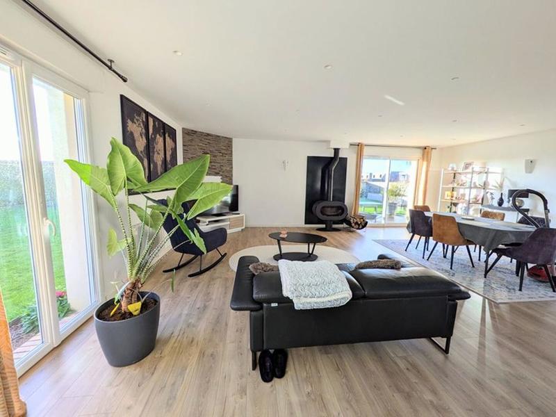 Maison - 111 m² - 5 pièces