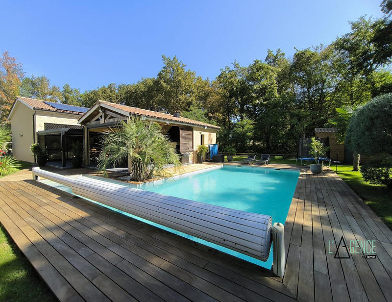 Maison contemporaine - 200 m² - 8 pièces