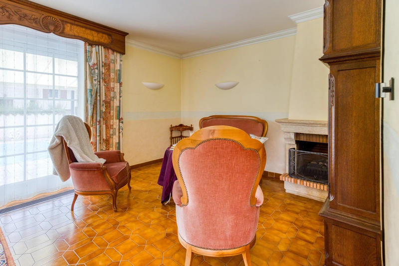 Maison - 121 m² - 7 pièces