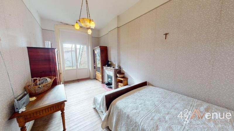 Appartement - 100 m² - 5 pièces