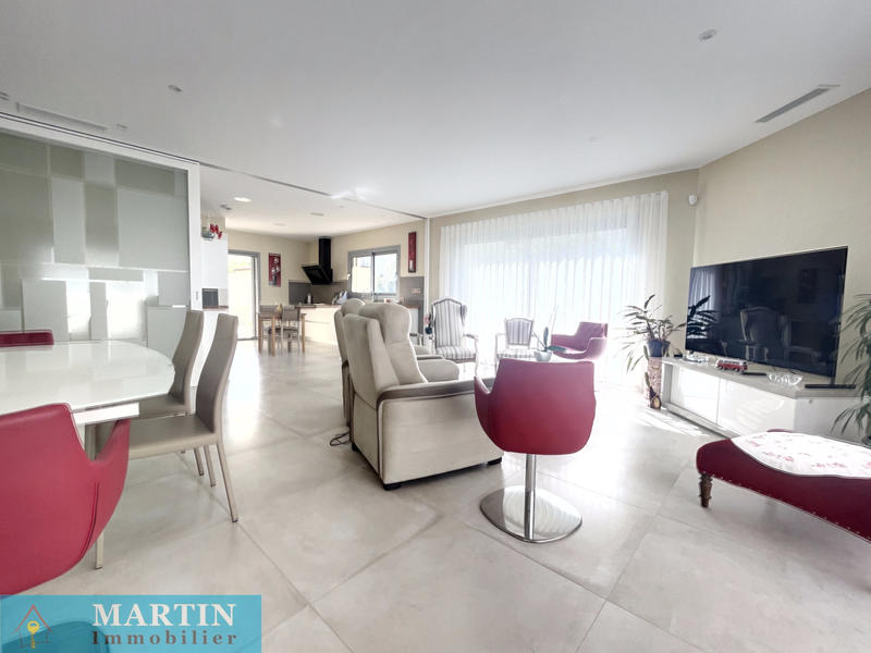 Maison - 137 m² - 4 pièces