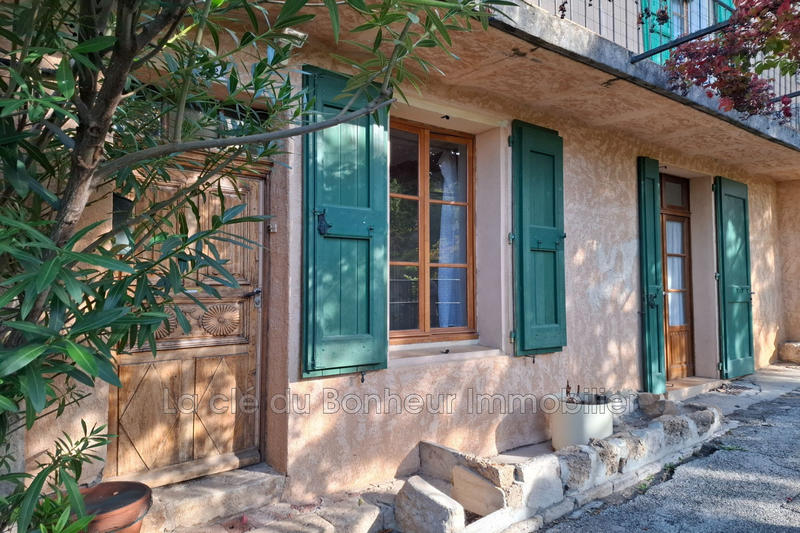 Maison de village - 350 m² - 13 pièces