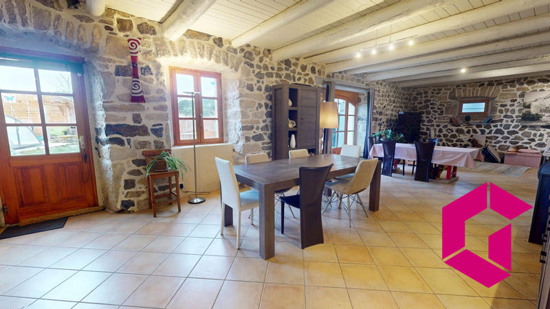 Ferme - 221 m² - 7 pièces