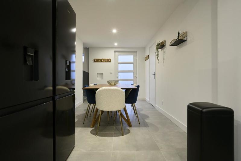 Maison - 171 m² - 11 pièces