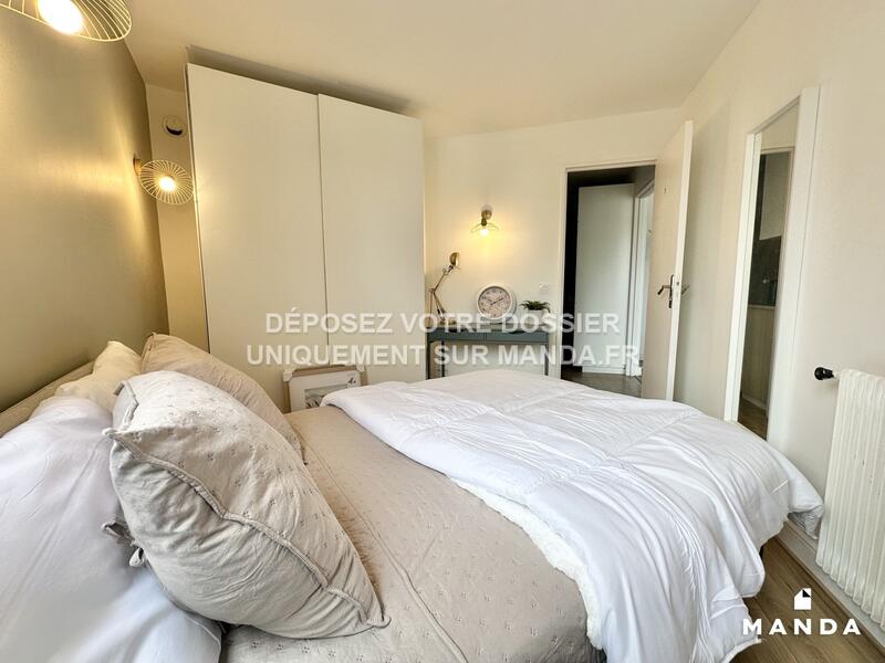 Chambre - 10 m² - 5 pièces