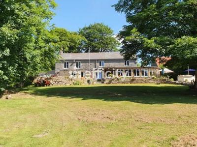 Maison - 170 m² - 7 pièces